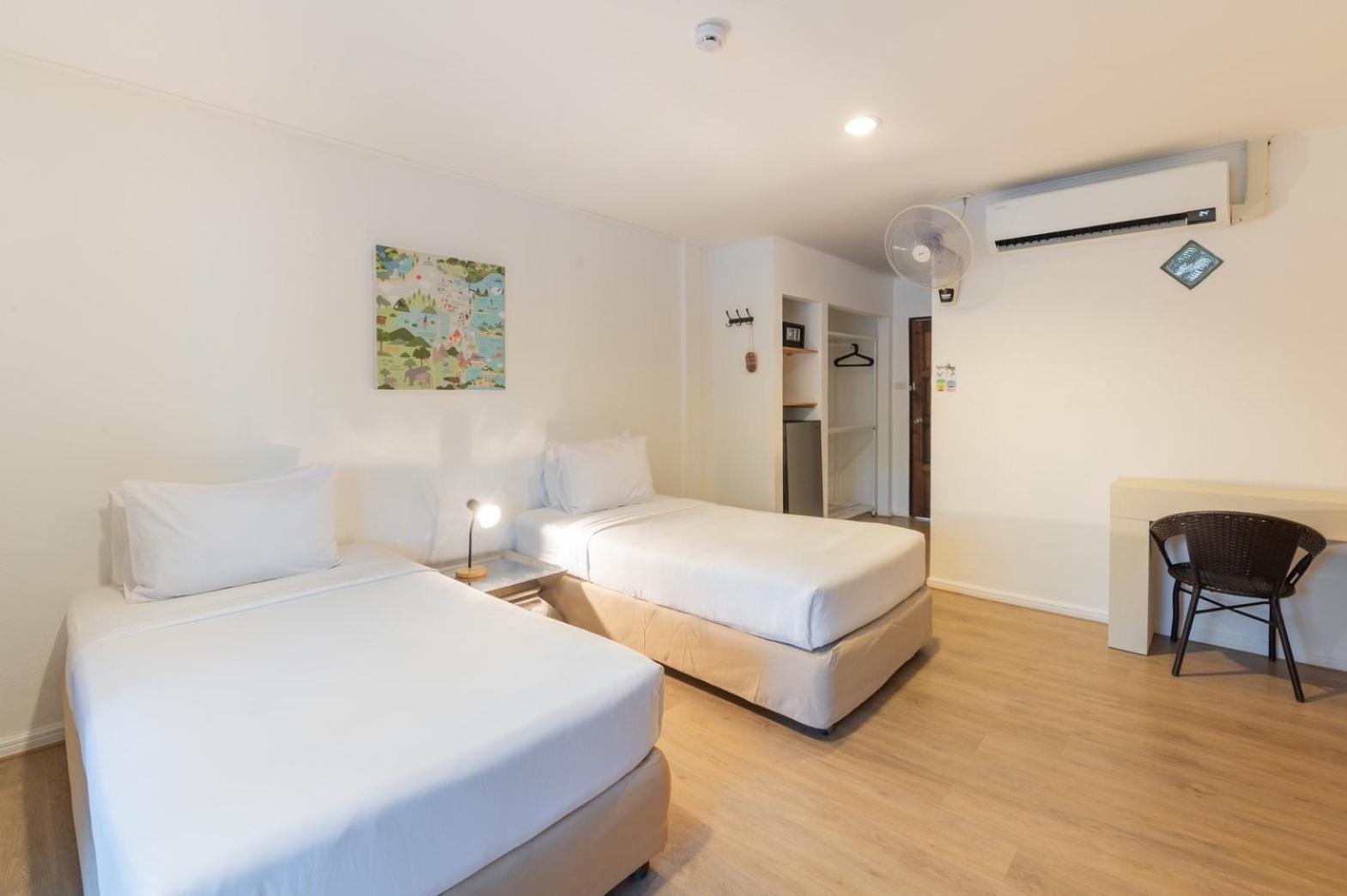Dolphin Bay Beach Resort Sam Roi Yot Bagian luar foto