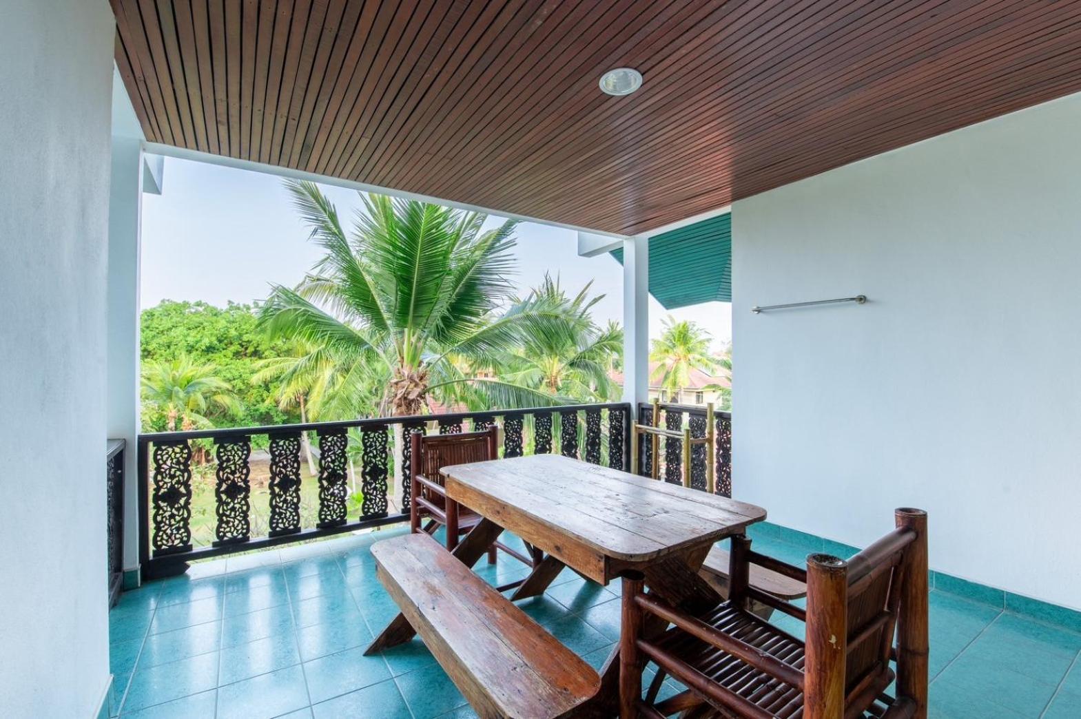 Dolphin Bay Beach Resort Sam Roi Yot Bagian luar foto