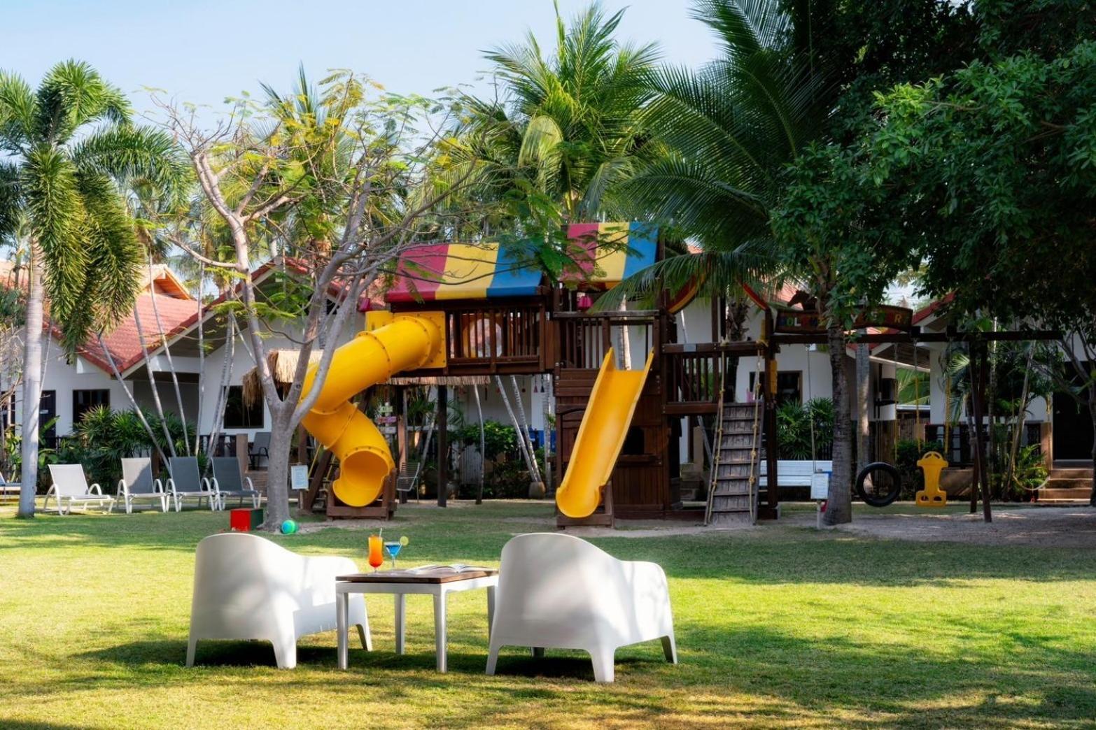 Dolphin Bay Beach Resort Sam Roi Yot Bagian luar foto